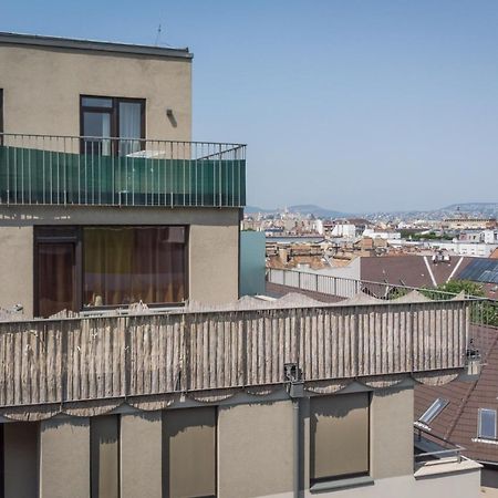 Crvn2 #Freeparking Budapeste Exterior foto